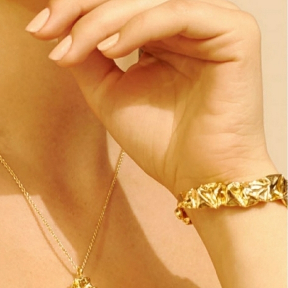 Amber Sceats Jewelry - Amber Sceats Emery Cuff 24k Gold Plated